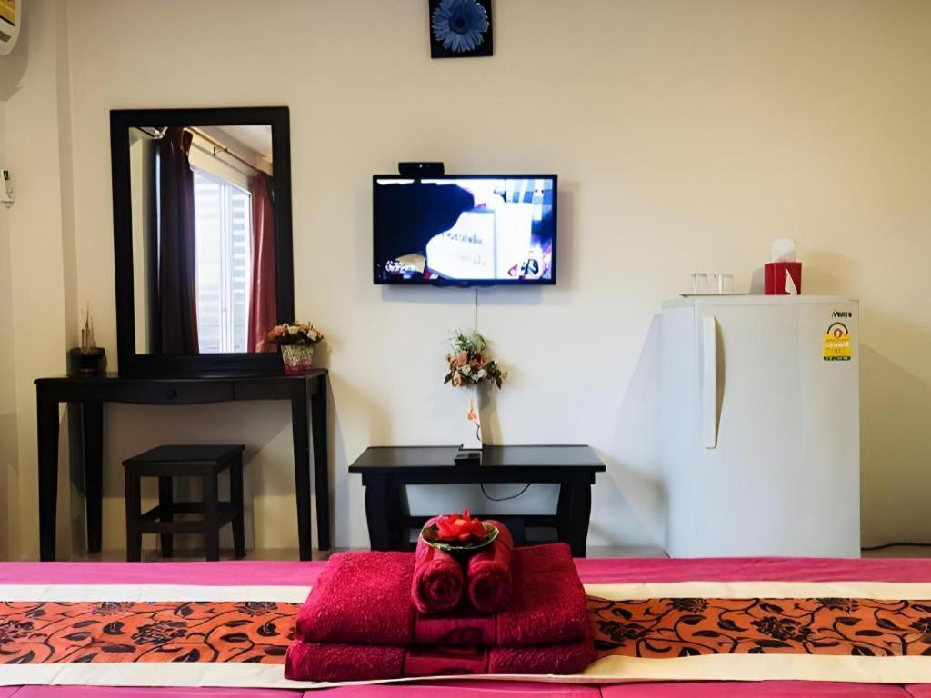 Bangsaen Tontalay Hotel מראה חיצוני תמונה