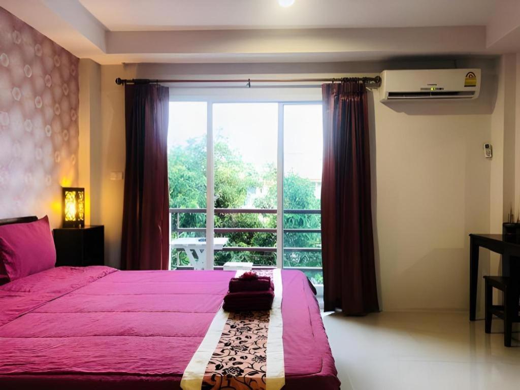 Bangsaen Tontalay Hotel מראה חיצוני תמונה
