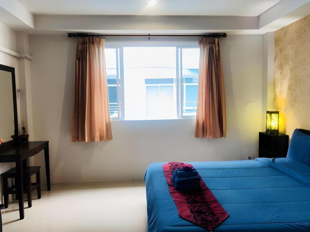 Bangsaen Tontalay Hotel מראה חיצוני תמונה