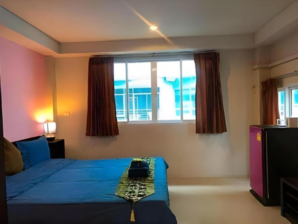 Bangsaen Tontalay Hotel מראה חיצוני תמונה